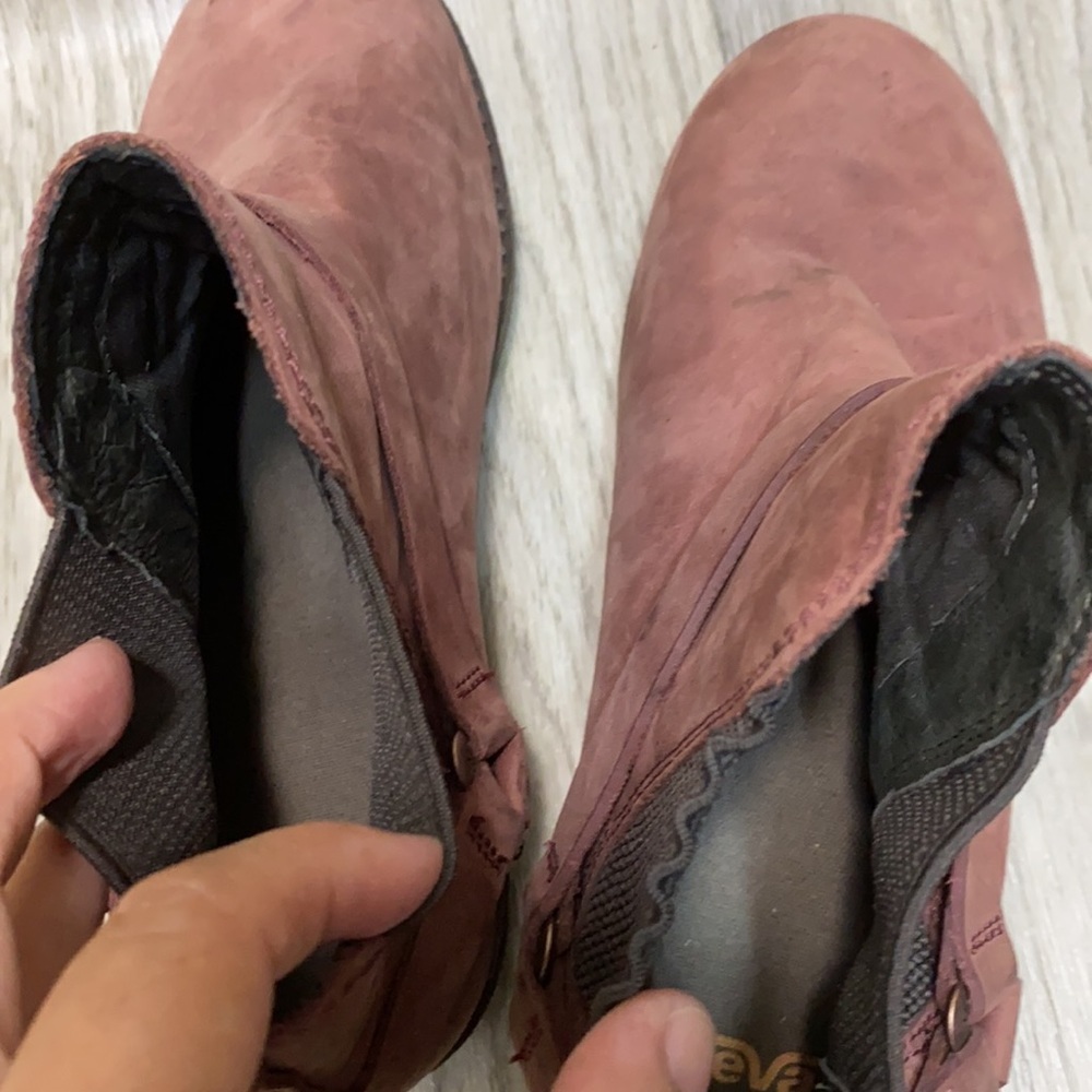 Teva Booties - Picture 11 of 16